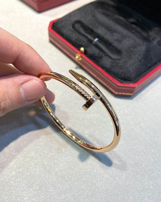 Cartier bracelet 03lyx105